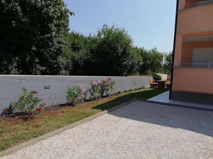 Oleander Lovrecica-residence With Pool Apartment *