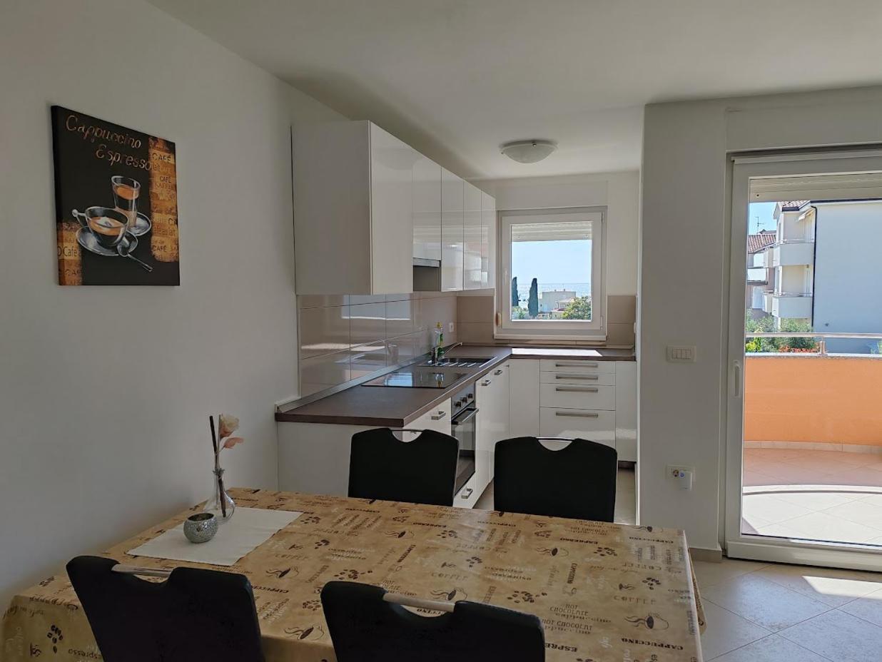 Apartment Oleander Lovrecica-residence With Pool *