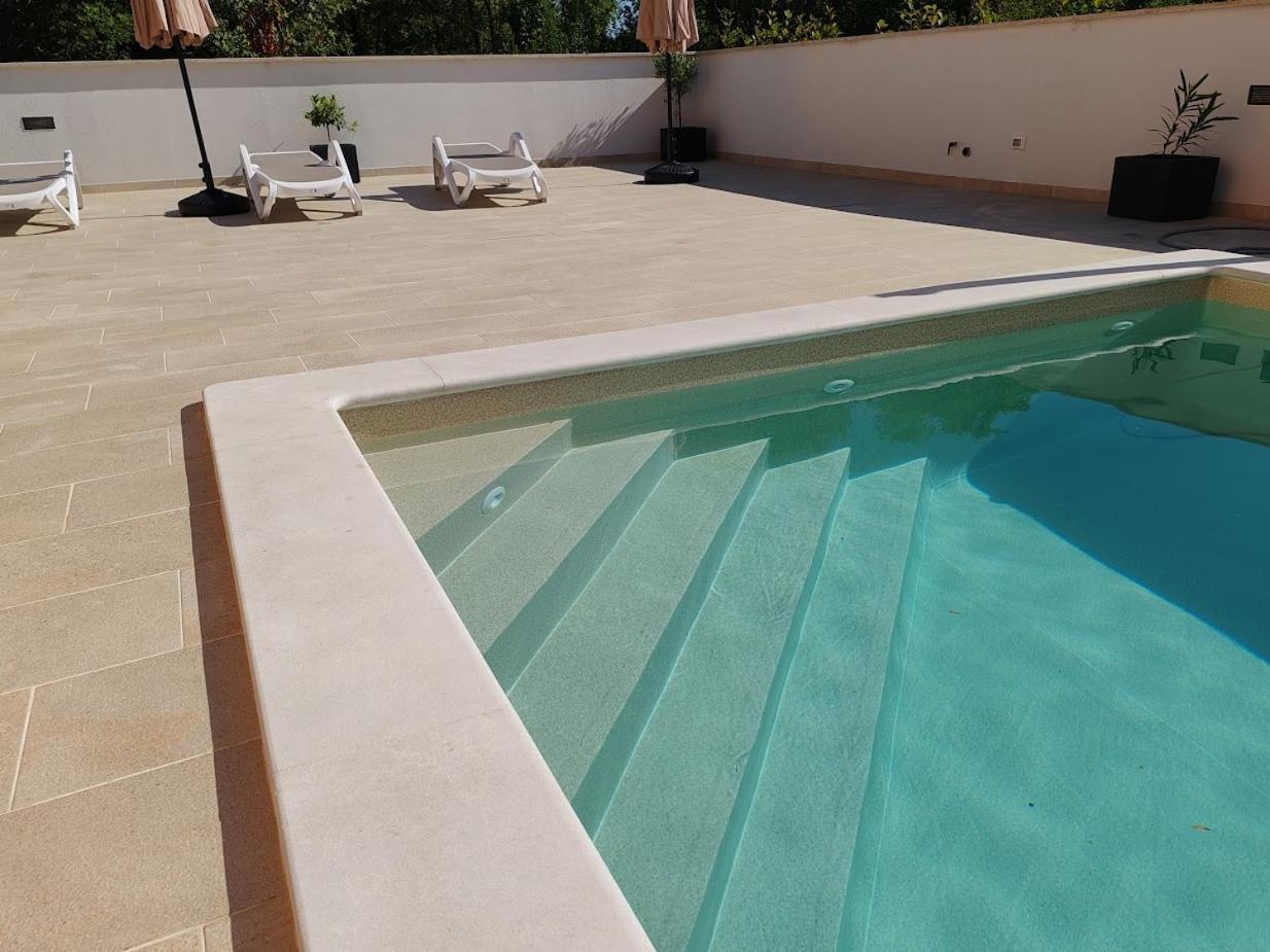 Oleander Lovrecica-residence With Pool